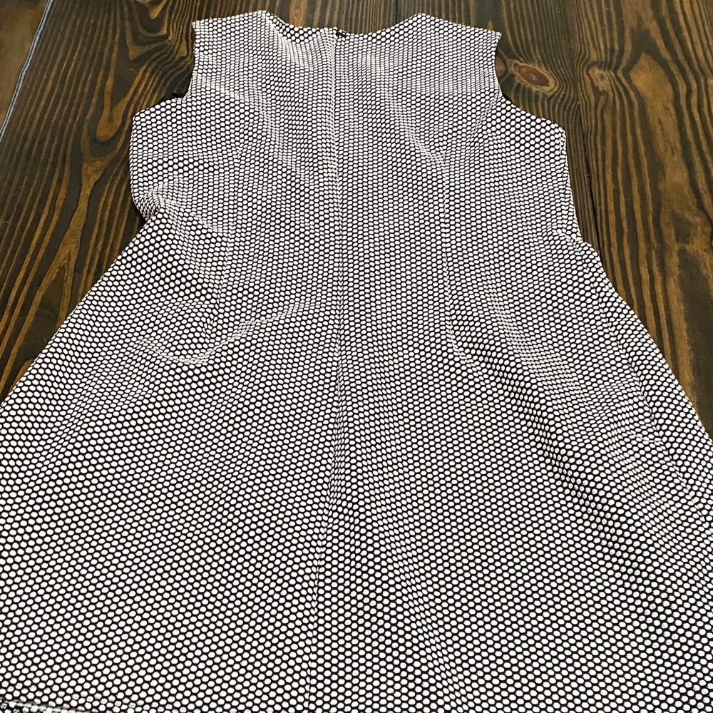 LAST CHANCE! I Le NY Black and White Polka Dot Midi Swing Dress - size 16 - Picture 5 of 5